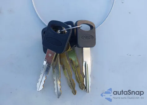 1999 Ford E-150 Commercial/Recreational from USA, damaged, VIN 1FTRE1427XHA48519